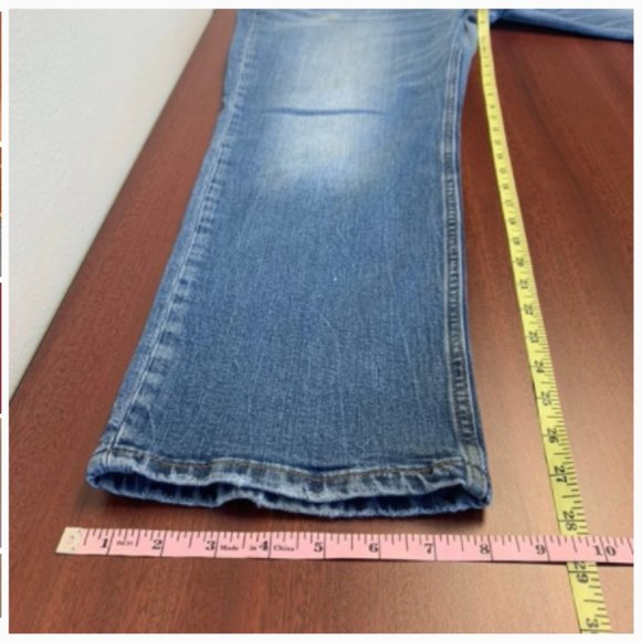 Men's 541 Levis High Rise Mom Jeans - Picture 3 of 7